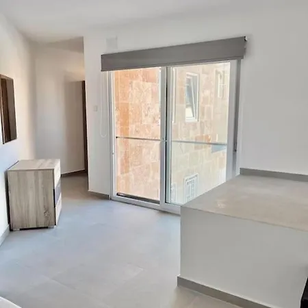 New 5 Bedroom