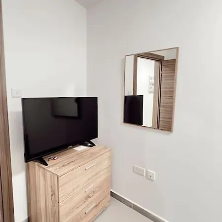 New 5 Bedroom *